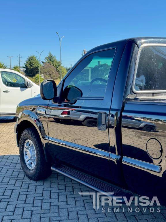 Ford F-250 XLT 4X2  - 2011
