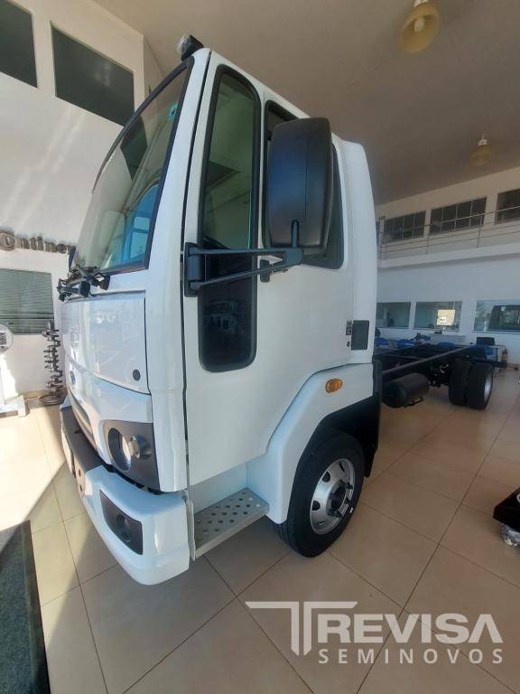 Ford Cargo 816 S - 2019