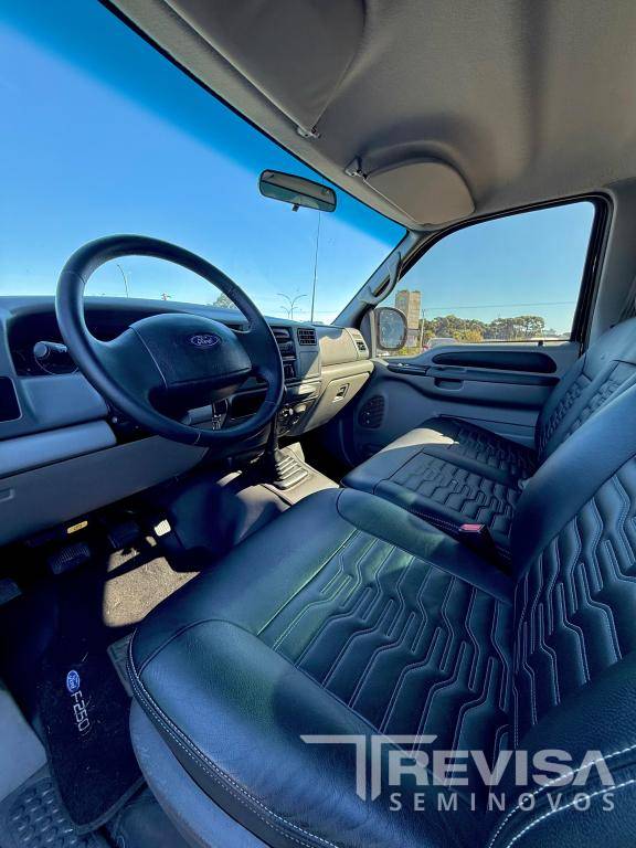 Ford F-250 XLT 4X2  - 2011