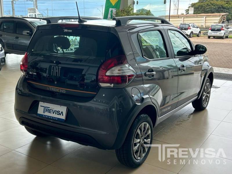 Fiat Mobi Trekking 1.0 IPVA 2024 PAGO - 2023