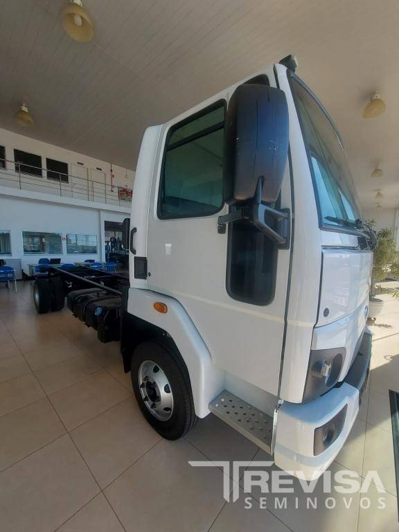 Ford Cargo 816 S - 2019